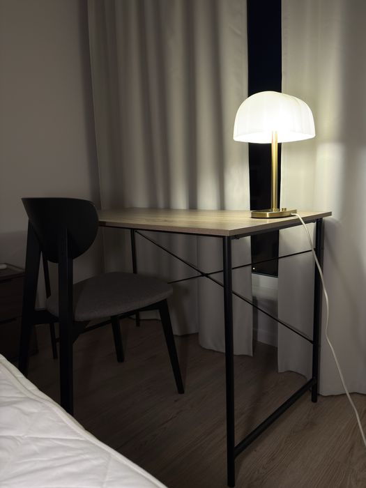 Biurko JYSK Gelsted – dąb/czarny, styl skandynawski / loft