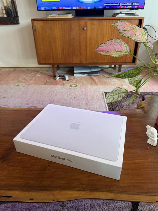 Macbook Neo 256gb saiu agora da apple