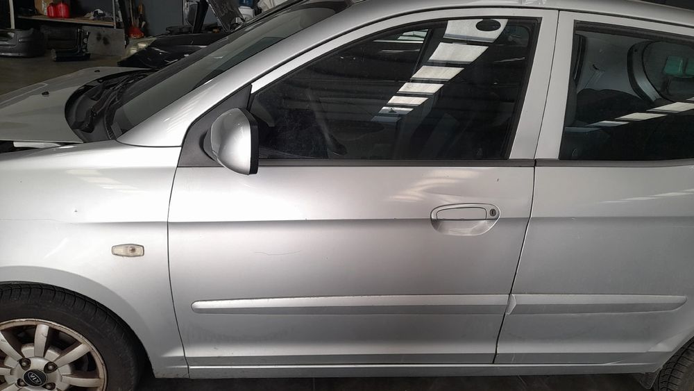 Porta frente esquerda KIA Picanto (BA)
