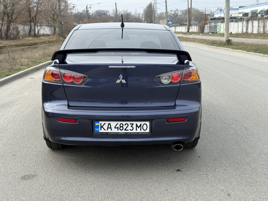 Mitsubishi Lancer X 10