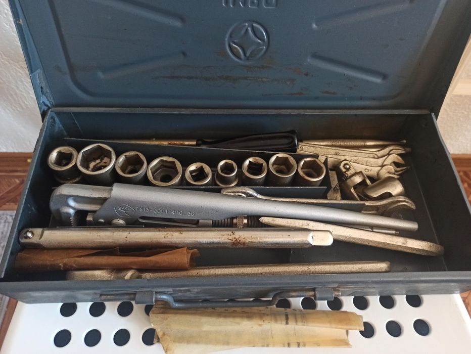 Набор инструментов Спутник автомобилиста СССР