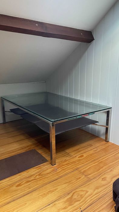 Mesa de TV em vidro