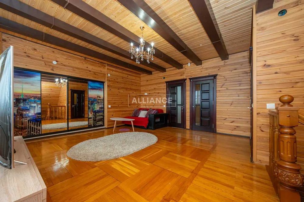 Затишний будинок з ремонтом в Надвірній!