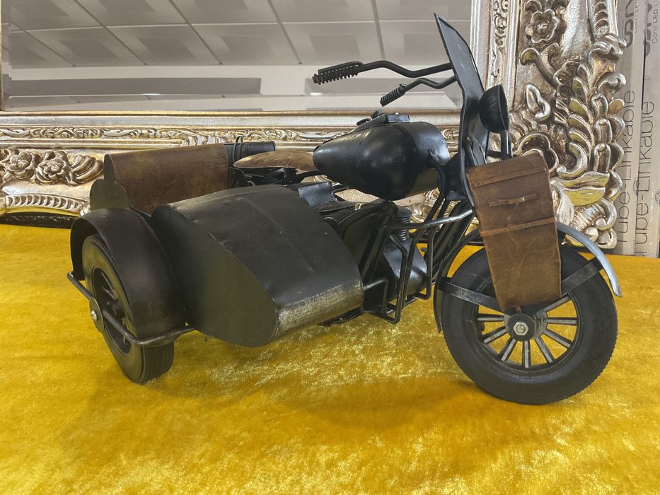Mota metal com side car preta