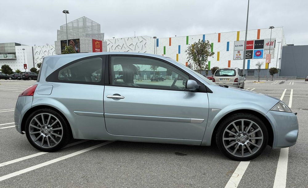Renault Megane II RS 225