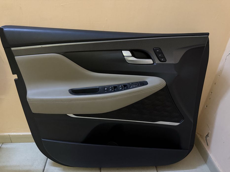 Салон з картами та підлокітником HYUNDAI SANTA FE IV 2021р