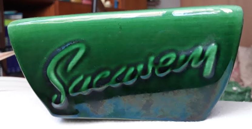 Cinzeiro em faiança da Fábrica de Loiça de Sacavém