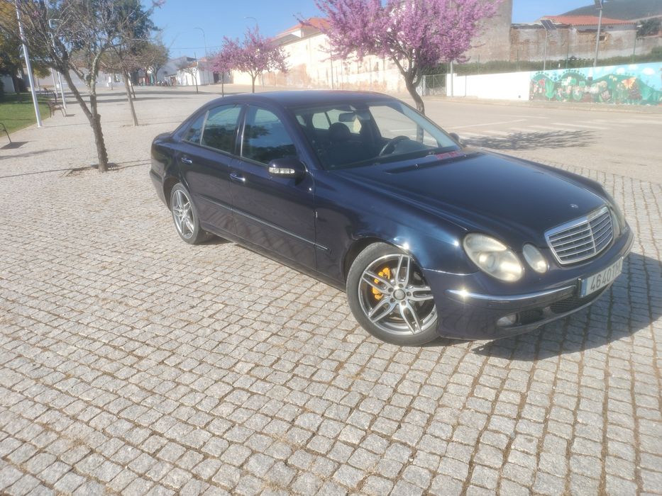Mercedes Benz E270CDI