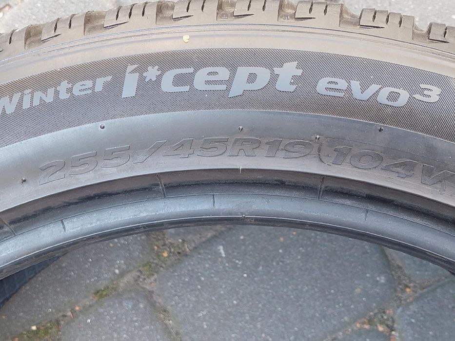 Opony Hankook Winter i*cept evo3 - 255/45/19