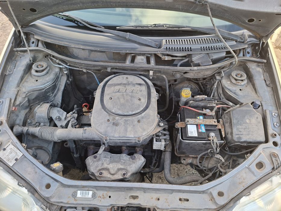 Fiat Punto 1200 cinza 5 portas 2003