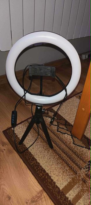 Lampa pierścieniowa LED dla streamerów