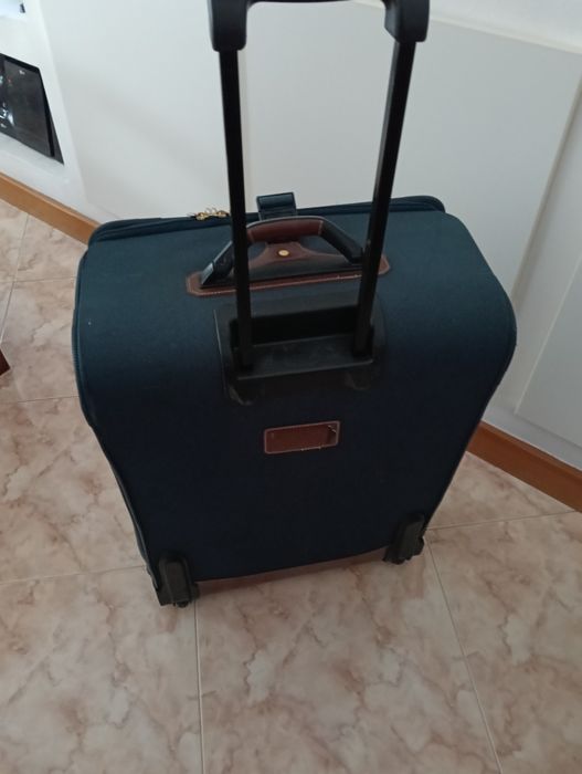 Mala de porão troler de qualidade superior em excelente estado
