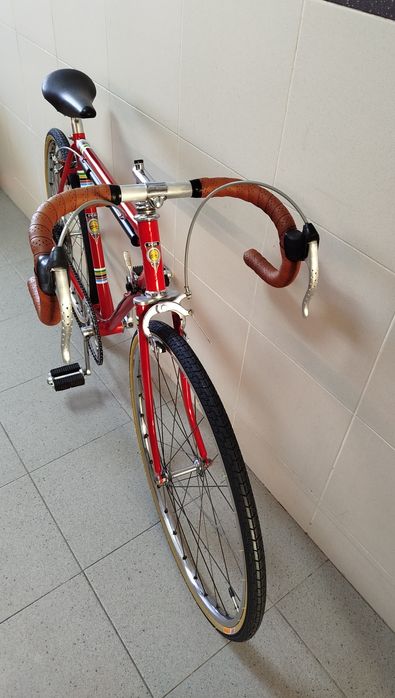 Bicicleta de ciclismo restaurada - UCAL - tamanho juvenil