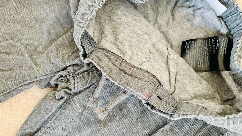 Sztruksowe spodnie niemowlęce chłopięce dziecięce H&M 86cm