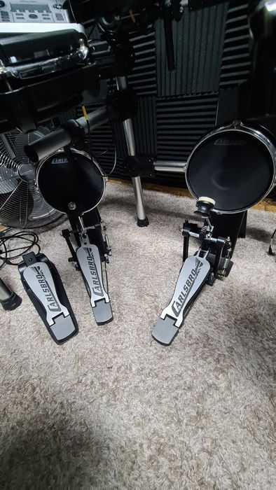 Bateria electrónica Carlsbro CSD-500 + amplificador Aroma ADX-20
