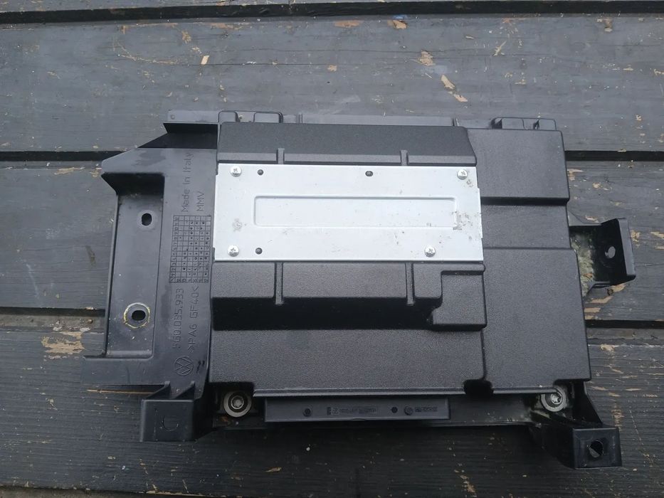 AUDI,SEAT,SKODA,VW.WZMACNIACZ DYNAUDIO 5Q0035456A