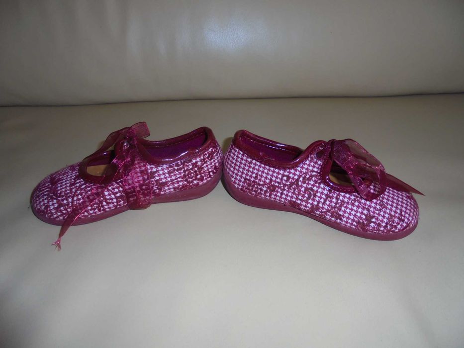 sapatos de menina da marca TITANITOS