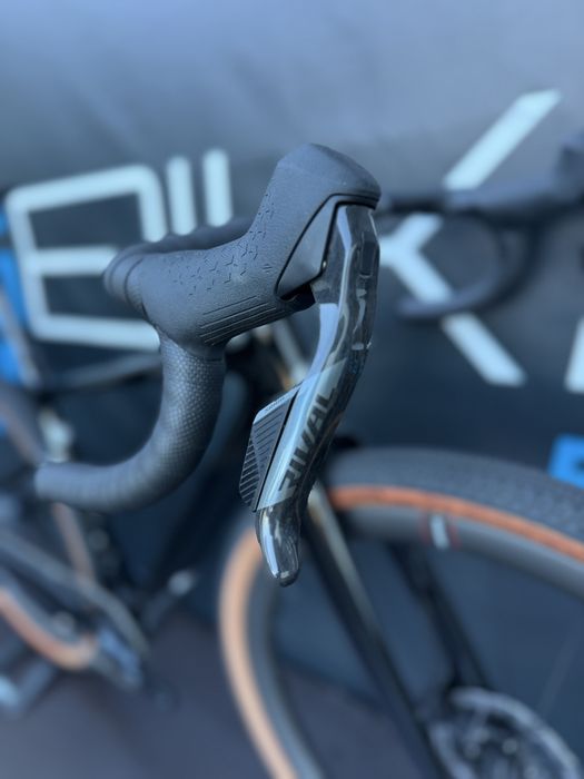 CERVELO ASPERO BLACK – SRAM RIVAL XPLR 2026