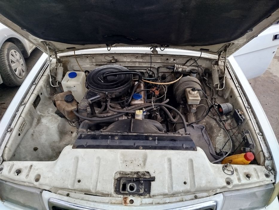 Автомобиль Волга 3110