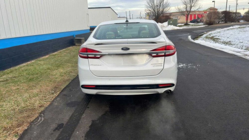 Ford Fusion Hybrid Titanium      2018