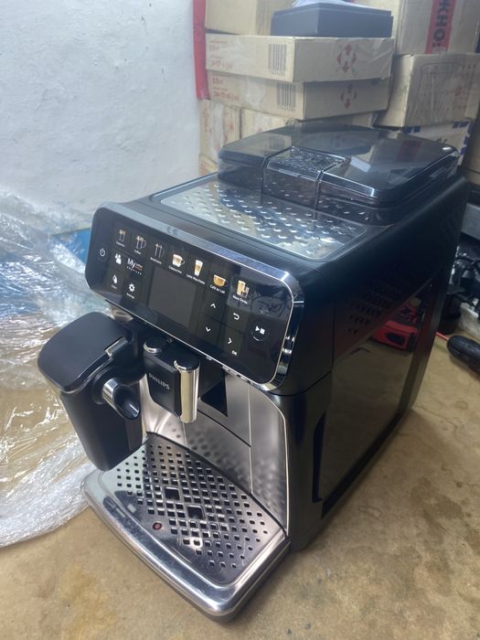 Кавомашина, кофемашина , кавоварка Philips LatteGo 5400 гарантія 6