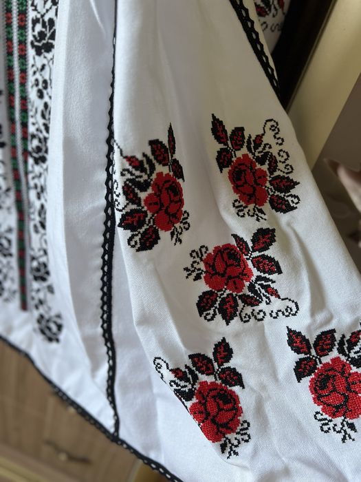 Продам вишете плаття
