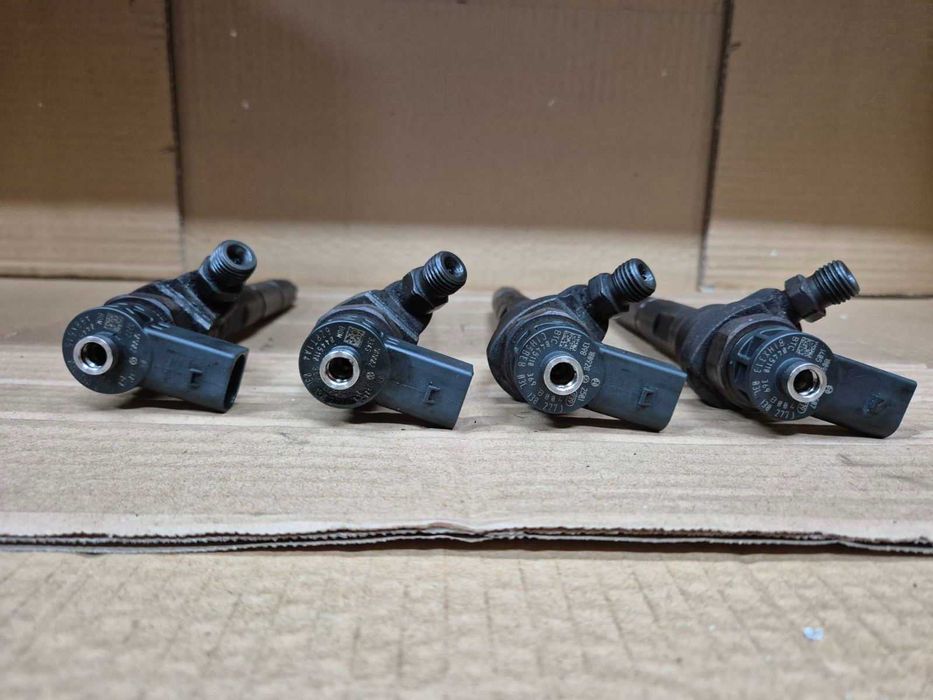 Паливна форсунка 2.0TDI Audi VW Skoda Seat 03L130277J