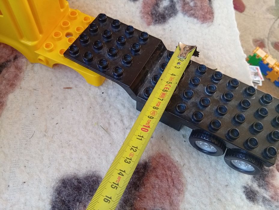 Elementy konstrukcyjne klocki LEGO auto ciężarowe