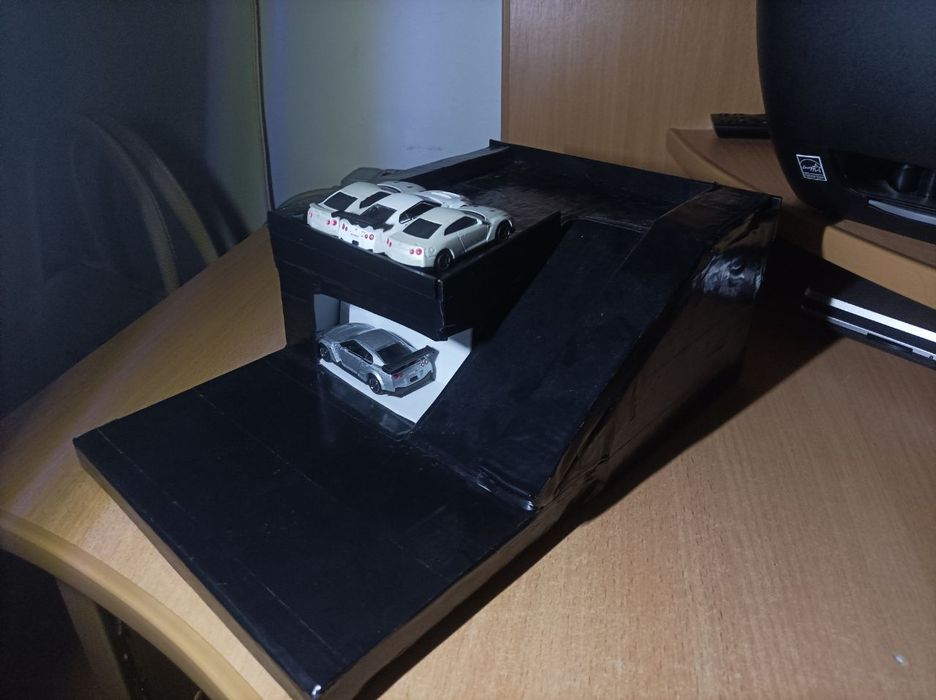 Акція Діорама (Стоянка) для моделей 1:64