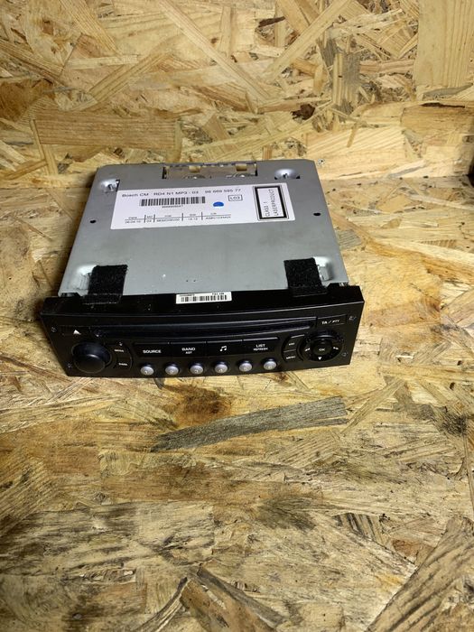 Автомагнитола штатна Peugeot 3008 5008 Магнітофон Citroën