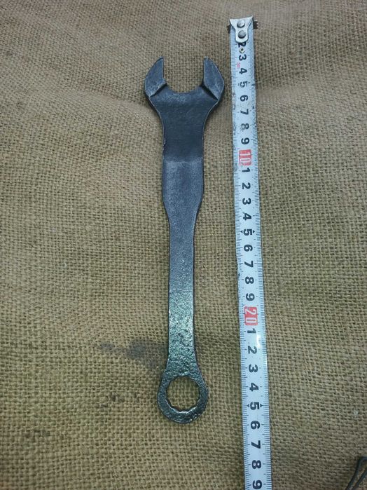 Продам тракторний ключ для форсунок