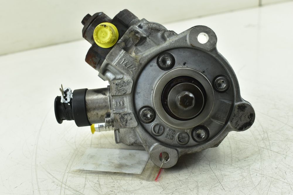 Pompa Wtryskowa BMW E60 E87 E90 E91 X3 E83 F10 2.0D 7810696 0445010517