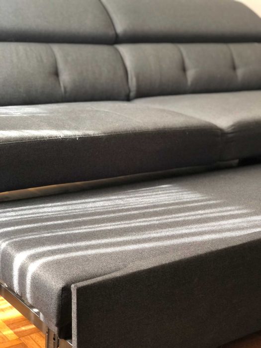 Sofá-cama Moderno Premium – C/ Entrada USB, Arrumação e 2 Puffs