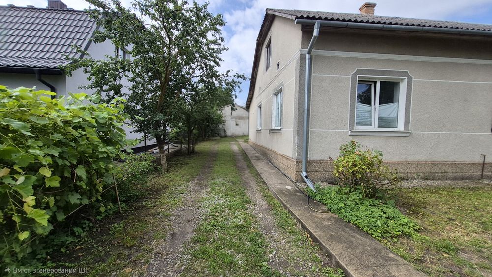 Будинок в пригороді Тернополя.