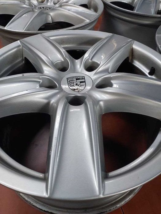 Диски R18 5x130 ET53 dia71.6 Porsche Volkswagen Audi Mercedes G-Class