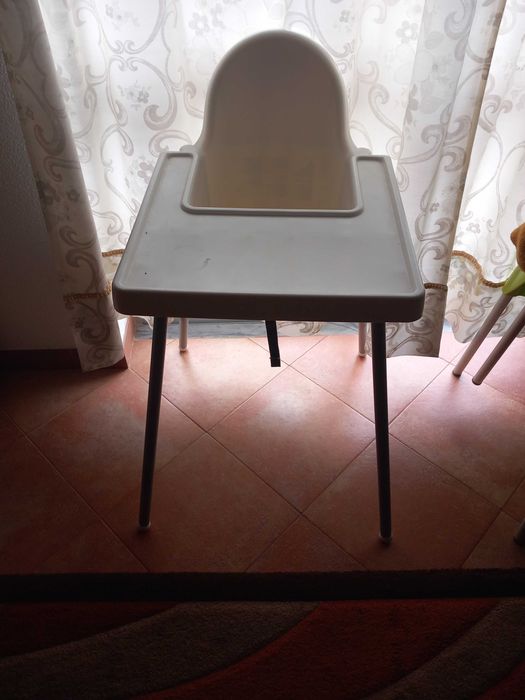 Mesa de Refeição para Crianças