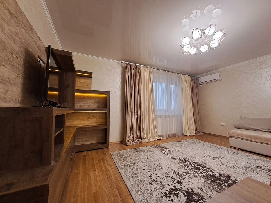 Тернопіль. Східний п-т Бандери, 3к квартира