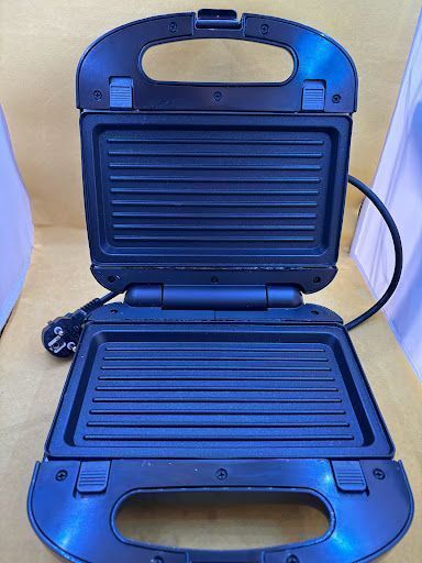 outlet opiekacz russell hobbs  czarny  idealne do kuchni