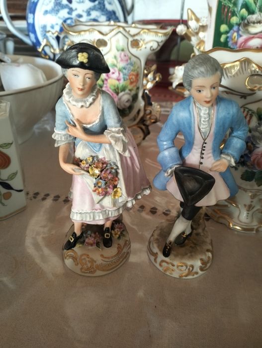 Par de figuras - Artibus