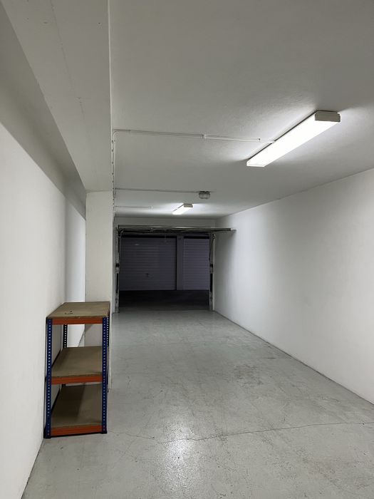 Garagem fechada