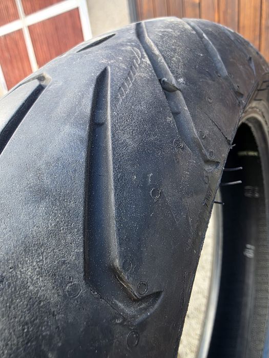 Komplet opon Pirelli do motocykla