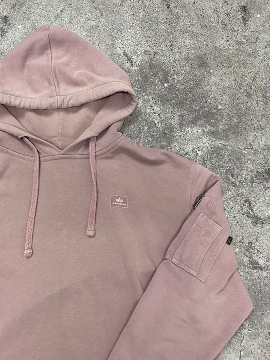 Худак Alpha Industries