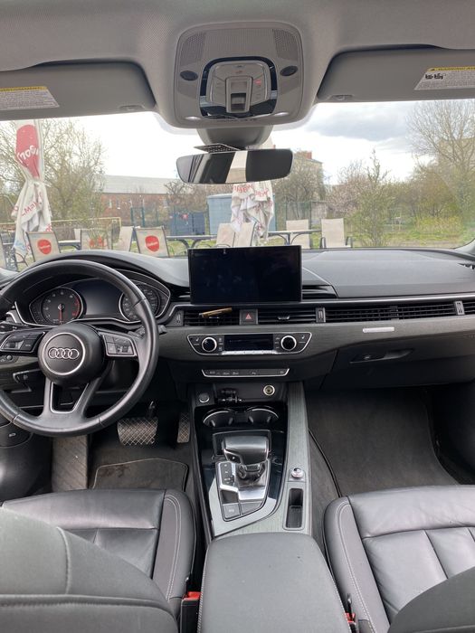 В продаже Audi A4 b9