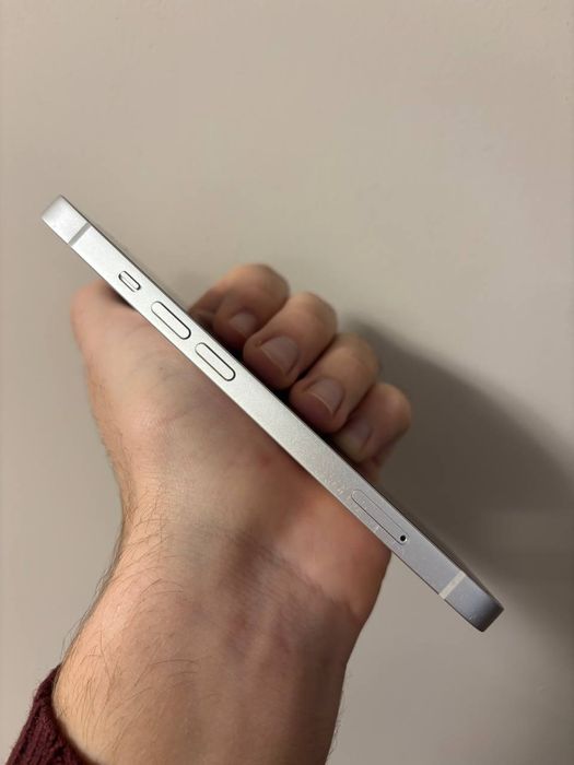 iPhone 13 white 128GB