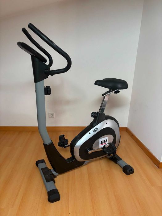 Bicicleta fitness - BH Artic dual - Excelente estado
