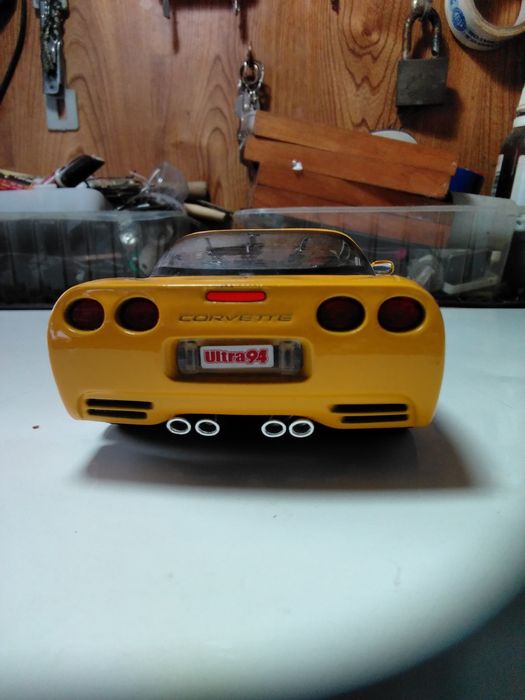 Burago - Chevrolet Corvette  1/24