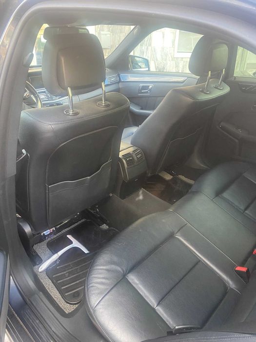 Mercedes E350 de 2010 motor V6 de 3L Turbo 230 cavalos com 290.000 Kms em otimo estado de conservação, estofos em pele