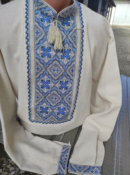 Вишиванка чоловіча ручна робота