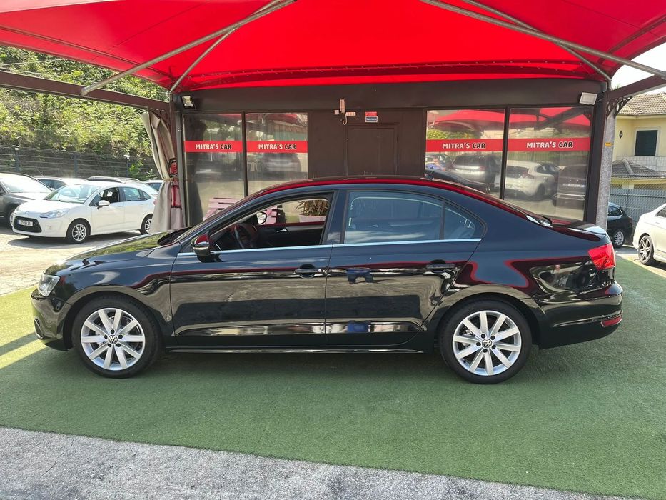 VW Jetta 1.6 TDi Highline DSG