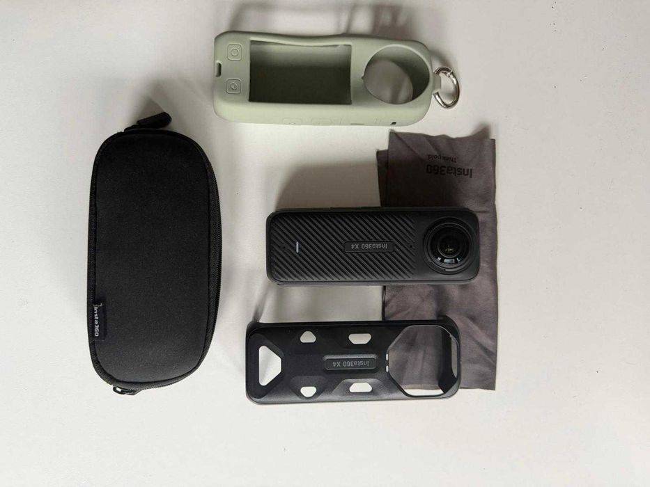 Insta360 X4 + Acessórios (Pack Completo)